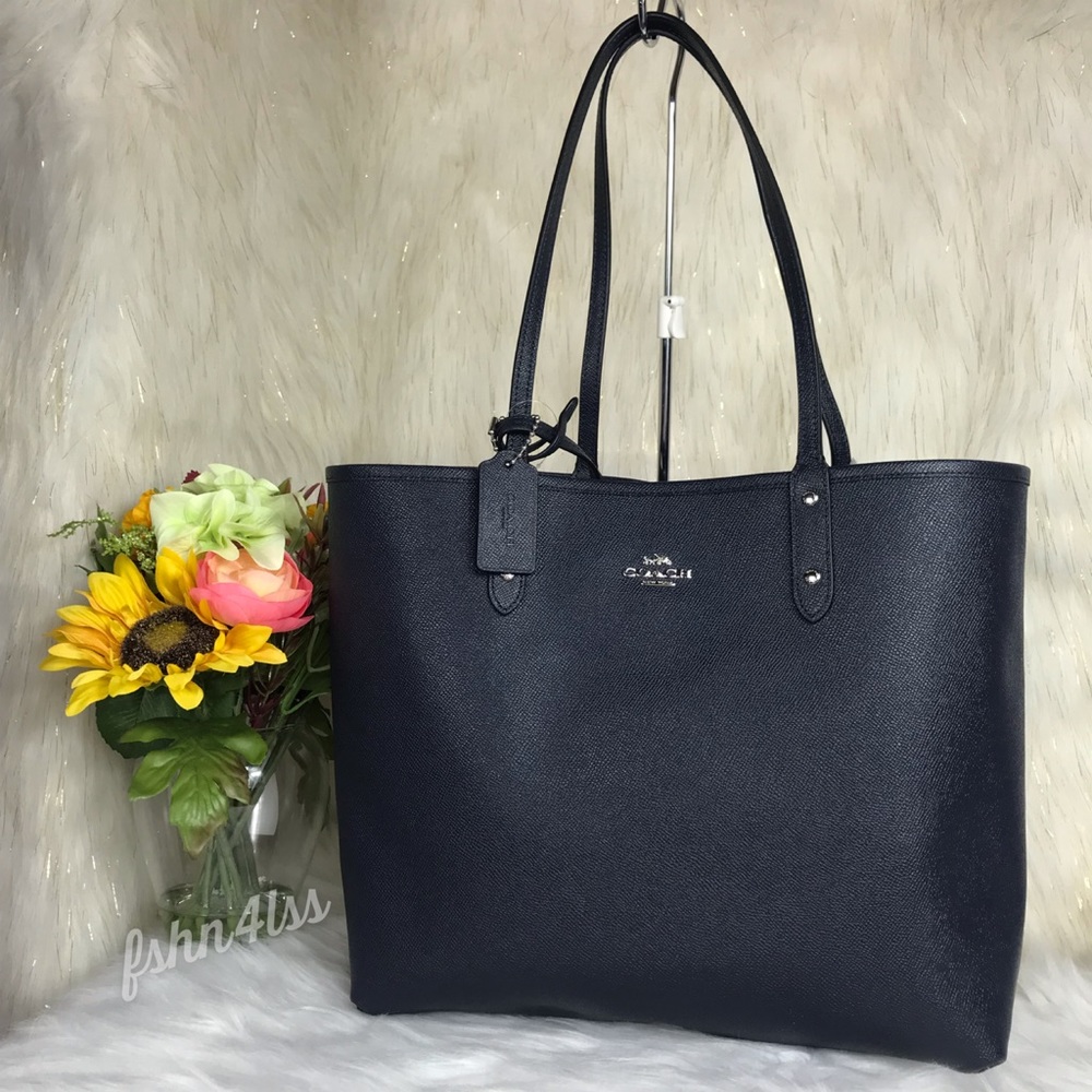 ❌SOLD❌COACH SIGNATURE REVERSIBLE CITY TOTE - Picture 2 of 6